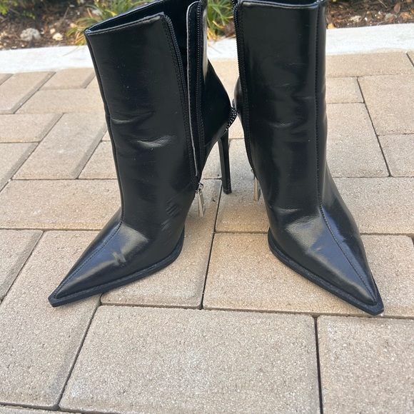 Zara high heeled ankle boots size 37. Worn once - Picture 8 of 10